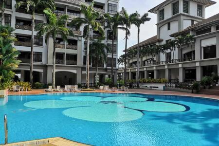 Mahkota Hotel Apartment Melaka Esterno foto